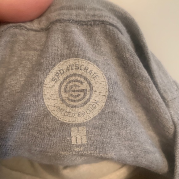 Boston Red Sox Shirt - Picture 3 of 3